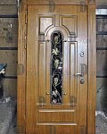 Светлокоричневая дверь со стеклом и ковкой HomeDoors